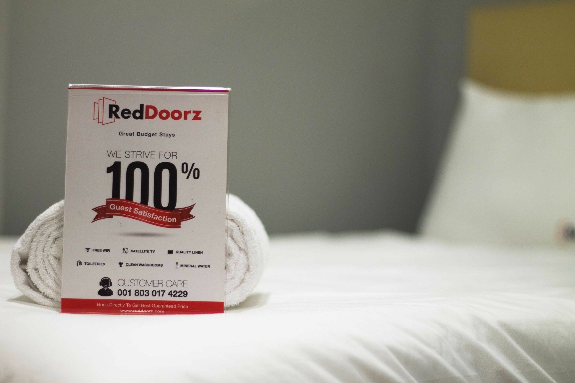 Отель Reddoorz @ Kwitang Джакарта Экстерьер фото